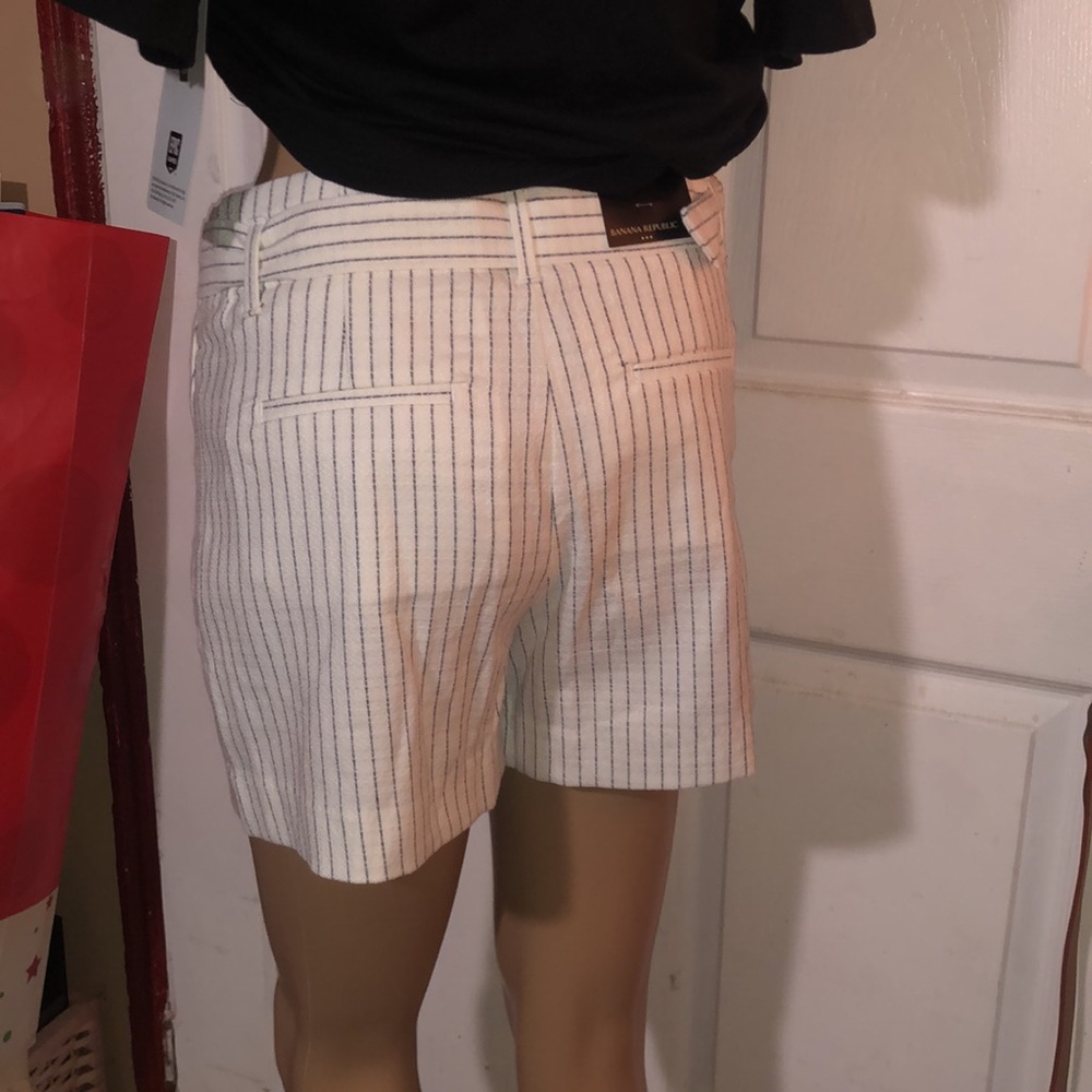 BANANA REPUBLIC SHORT - Picture 4 of 16